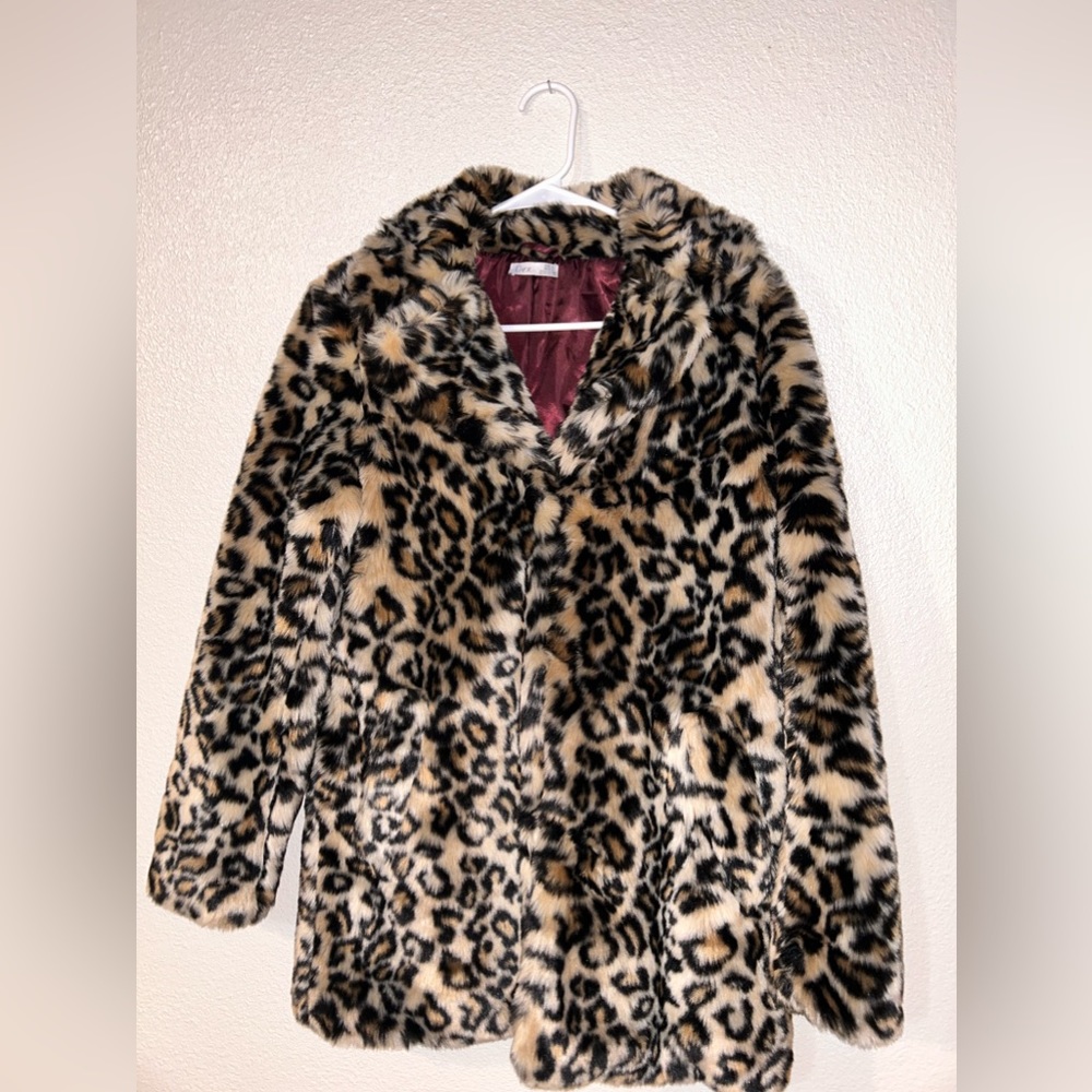 Dex leopard print coat